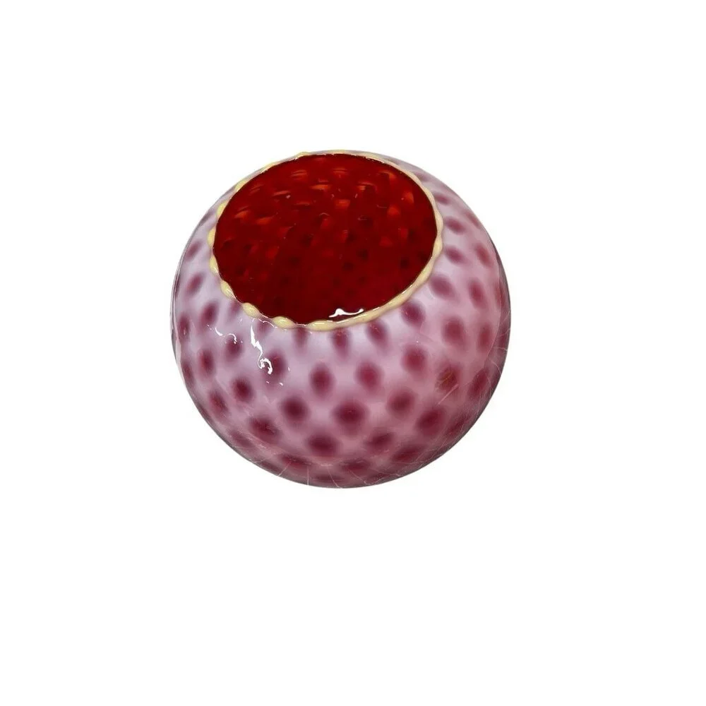 Unknown red round
